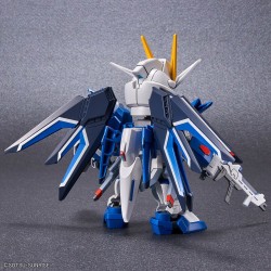 Maquette SD Gundam EX-Standard Rising Freedom Gundam